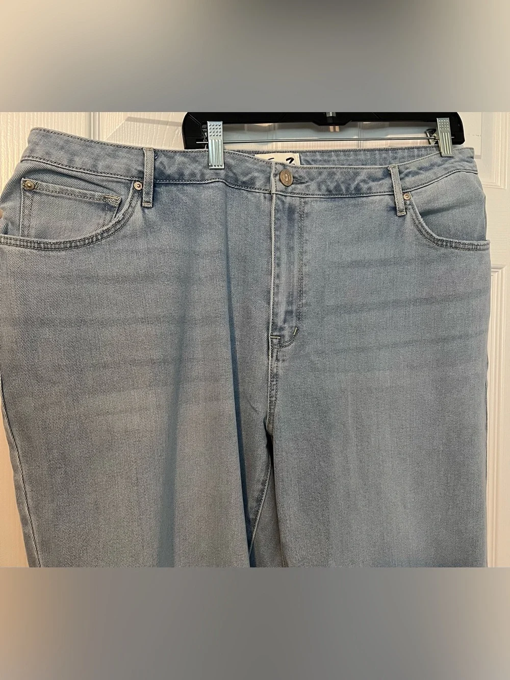 Seven7 Straight Leg Loose Fit Light Blue Women's Jeans Size 20W NWT - Picture 4 of 10